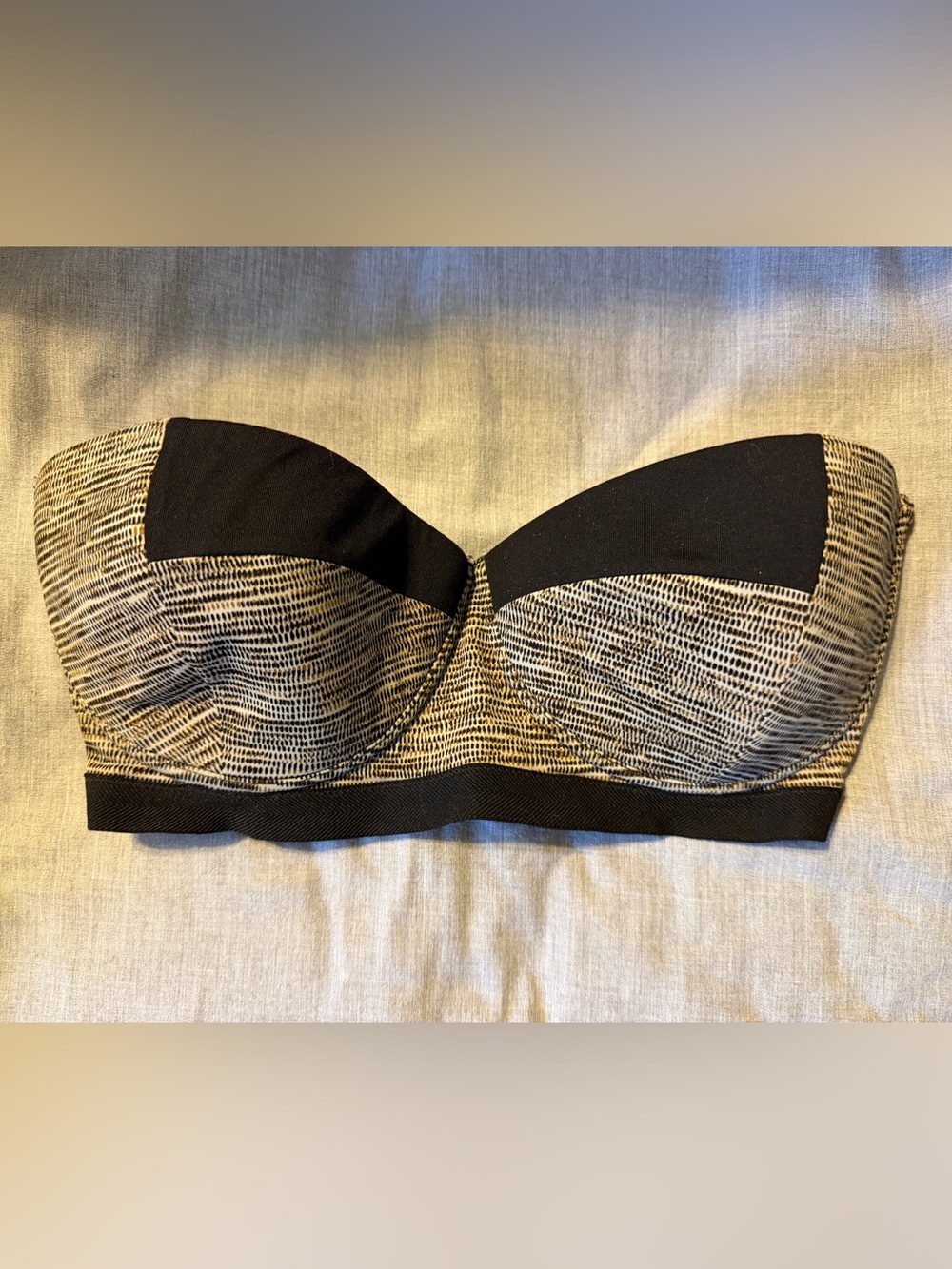 Bottega Veneta Black and Cream Strapless Bandeau Bra